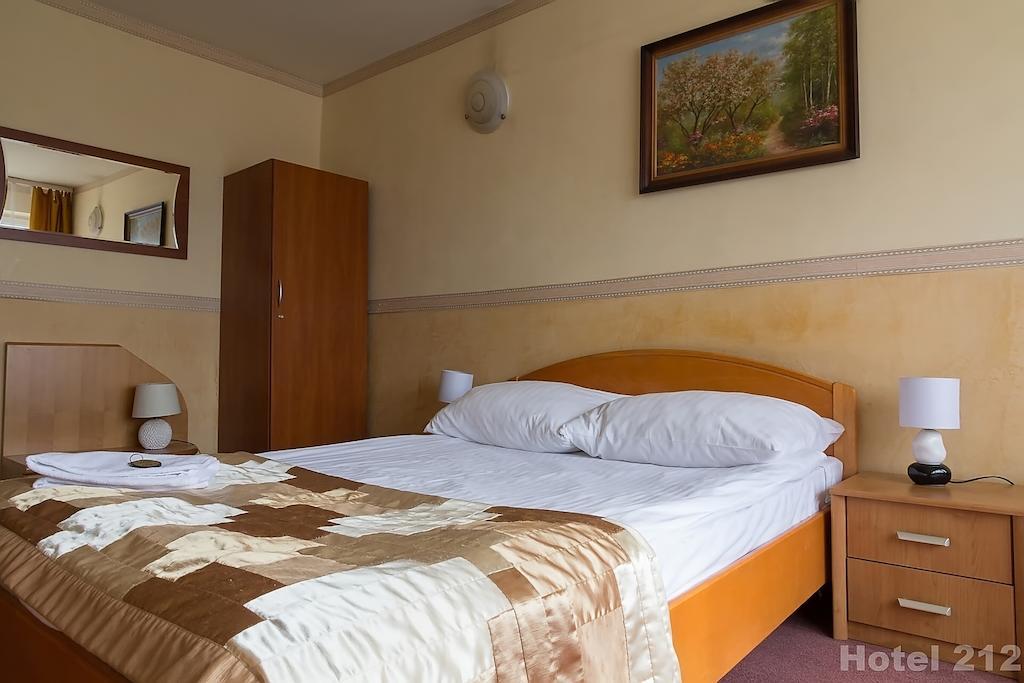 Hotel 212 Warsaw Room photo