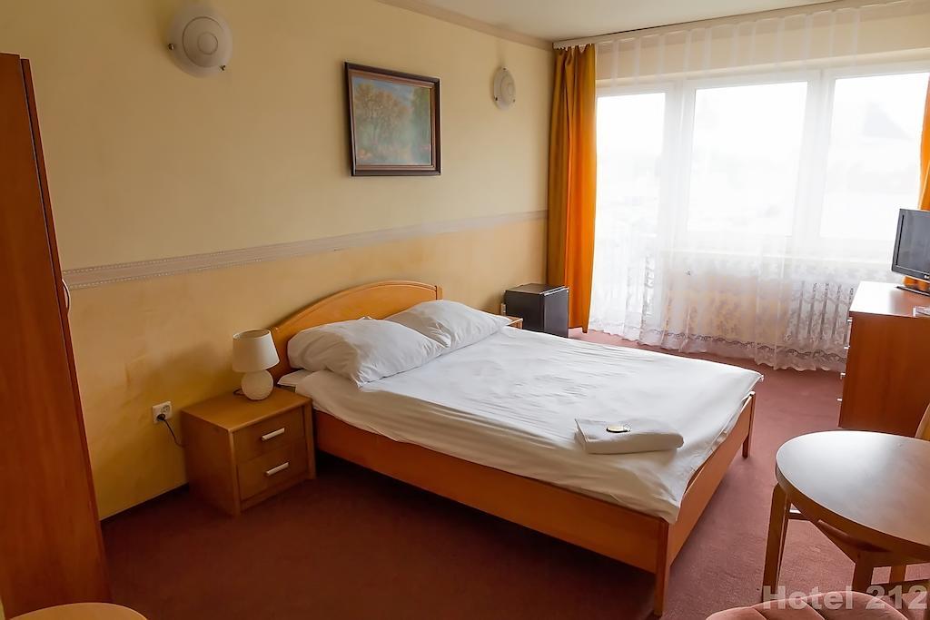 Hotel 212 Warsaw Room photo